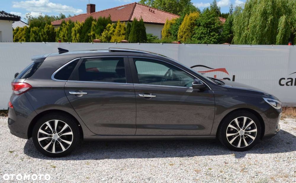 Hyundai i30 1.4 T-GDI DCT Premium - 16