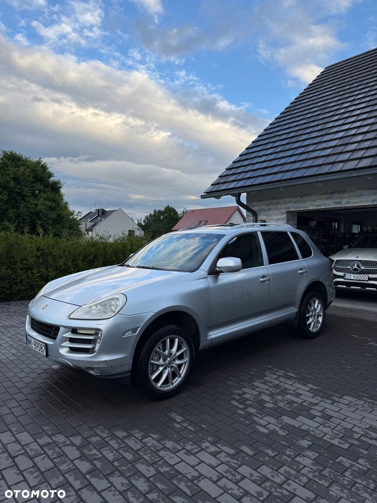Porsche Cayenne - 21