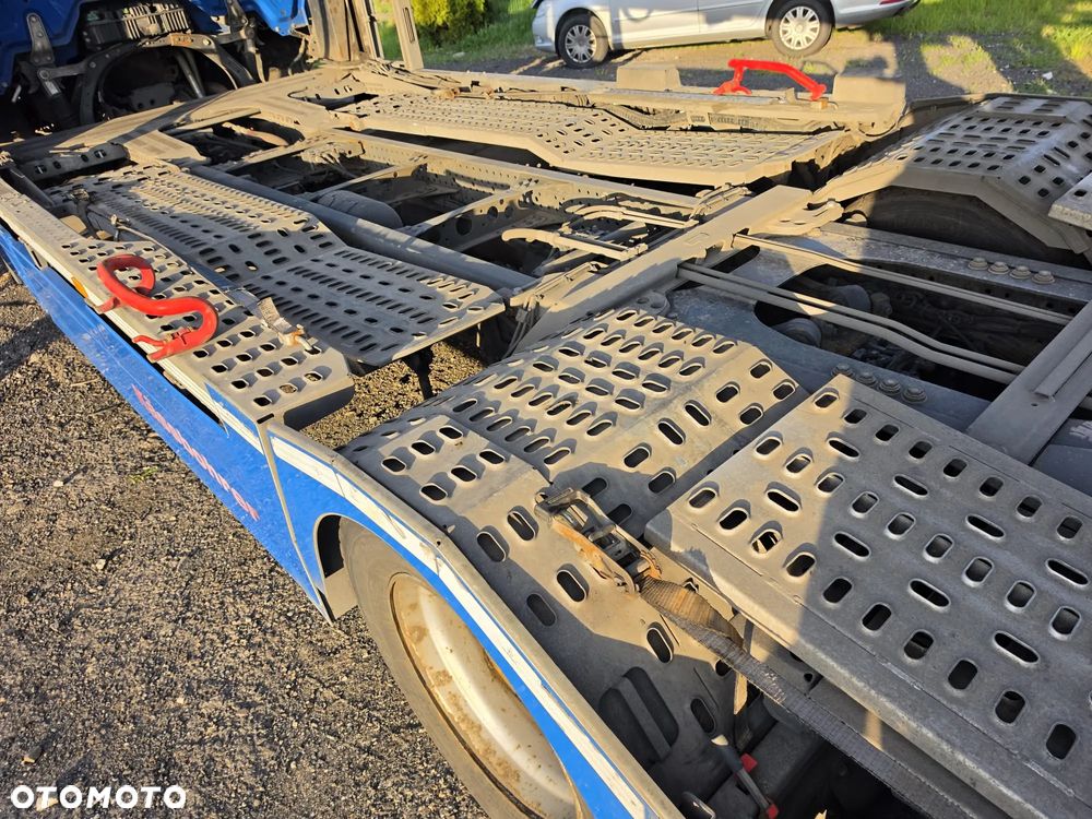 Mercedes-Benz Actros - 16