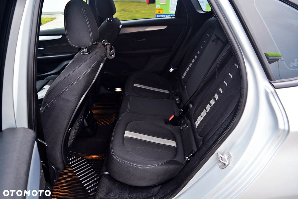 BMW Seria 2 216d Active Tourer Sport Line - 8