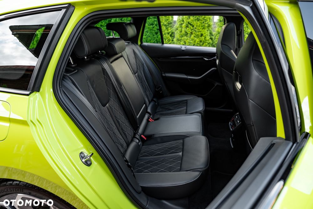 Skoda Octavia 2.0 TDI DSG 4x4 RS - 22