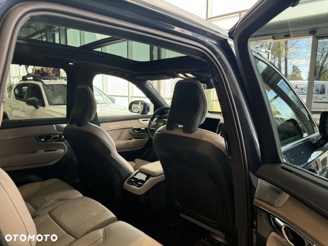 Volvo XC 90 B5 B AWD Ultra Bright 7os - 22