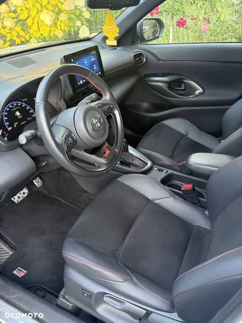 Toyota Yaris Cross Hybrid 1.5 GR Sport - 4