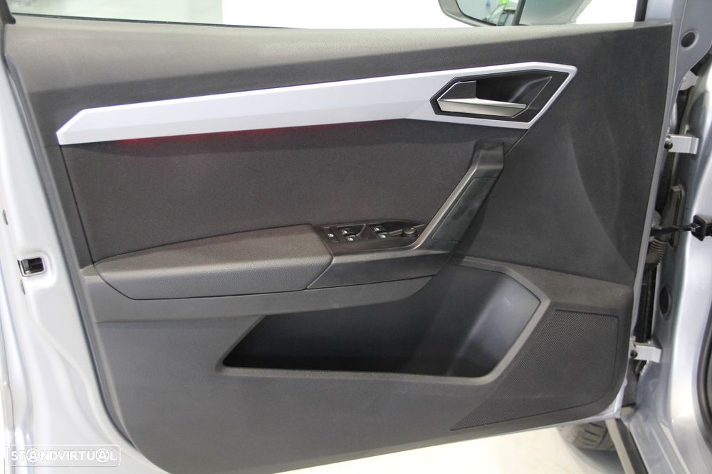 SEAT Arona 1.0 TSI FR - 5