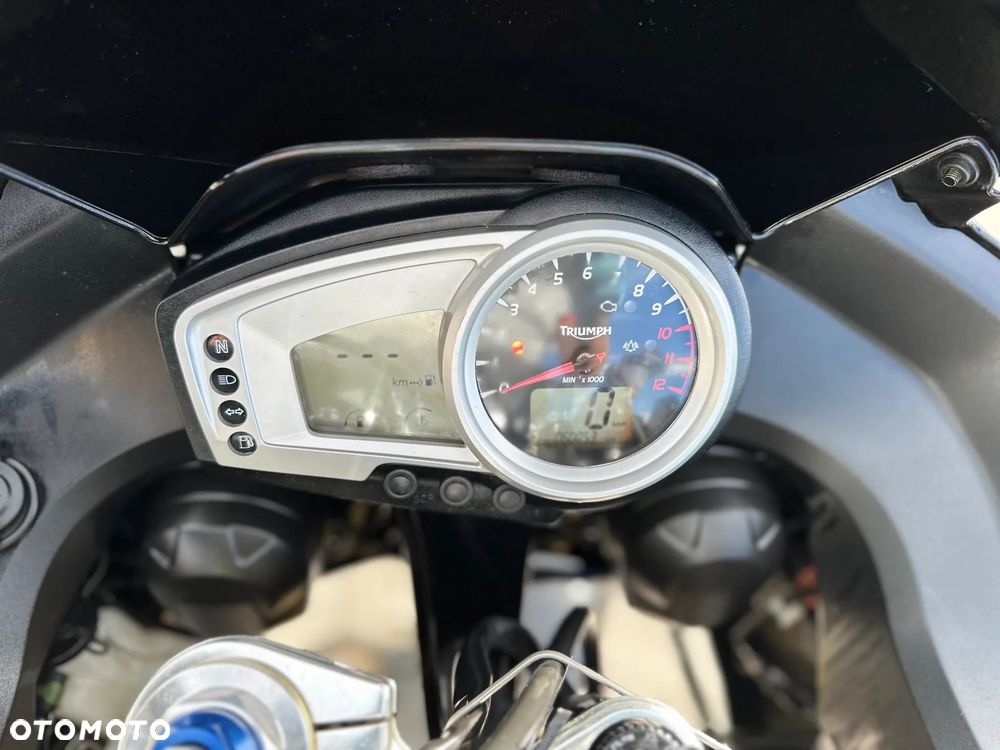 Triumph Tiger - 18