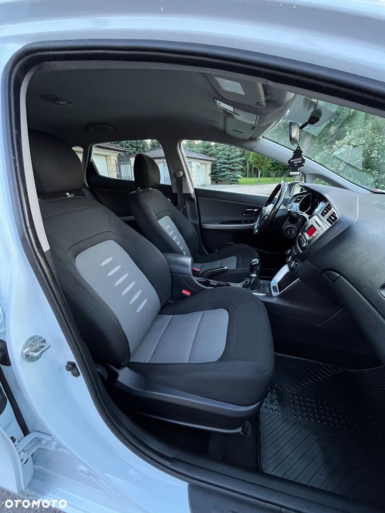 Kia Ceed 1.4 CVVT Attract - 10