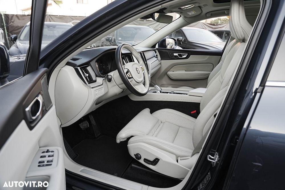 Volvo XC 60 Recharge T6 Twin Engine eAWD Inscription Expression - 13