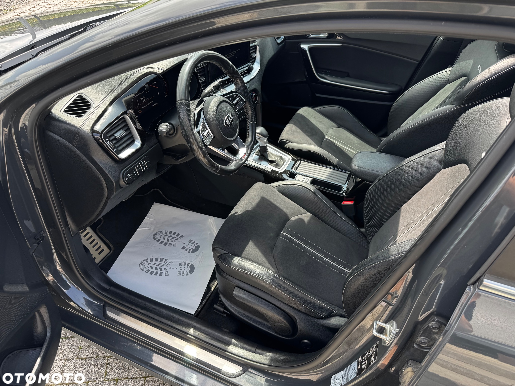 Kia Ceed 1.6 CRDi DCT GT Line - 14