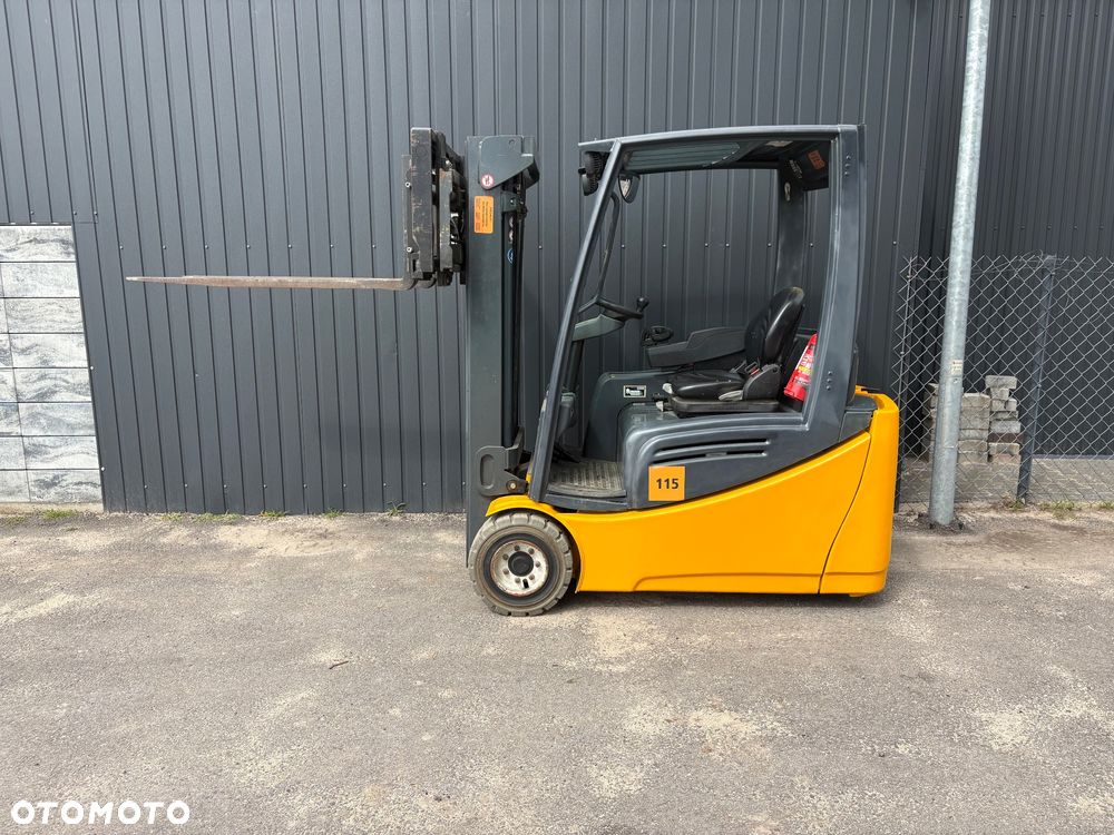 Jungheinrich EFG 220 - 2