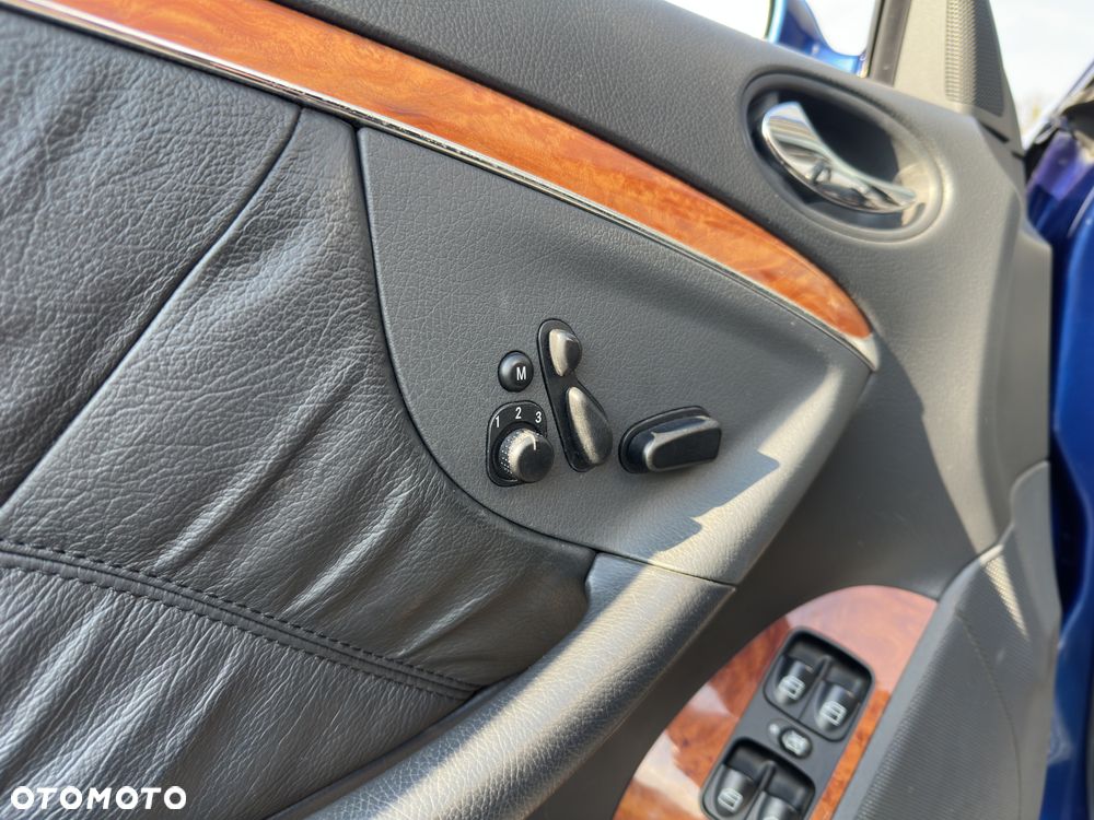 Mercedes-Benz CLK - 20