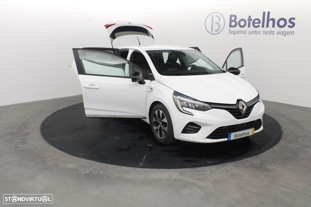 Renault Clio - 8