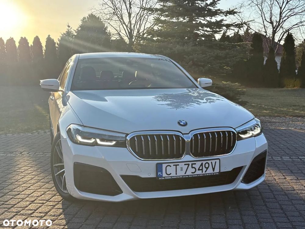 BMW Seria 5 520d M Sport - 4