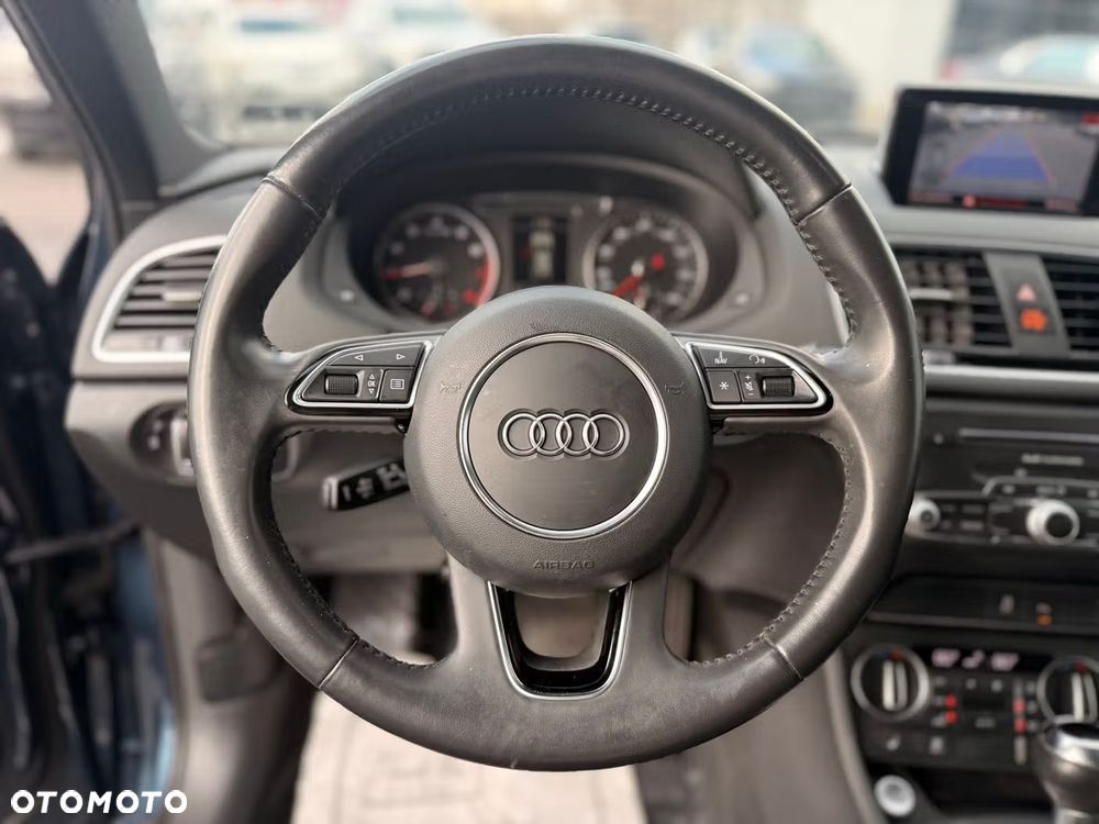 Audi Q3 - 18