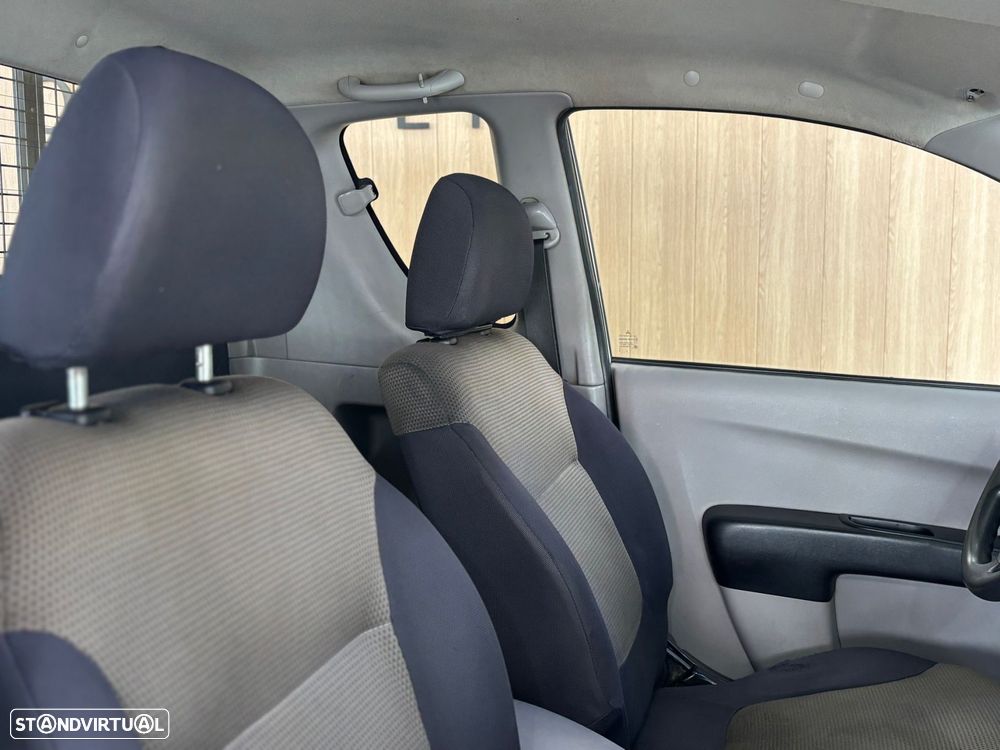 Mitsubishi L200 2.5 DI-D Club Intense 3L 4WD - 18