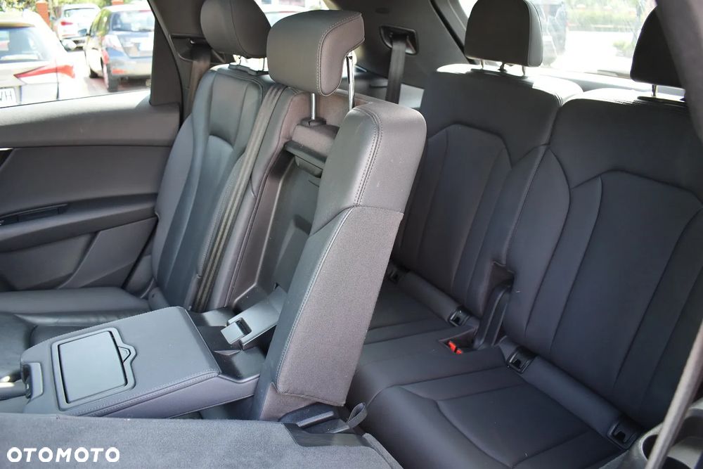 Audi Q7 55 TFSI quattro tiptronic - 14