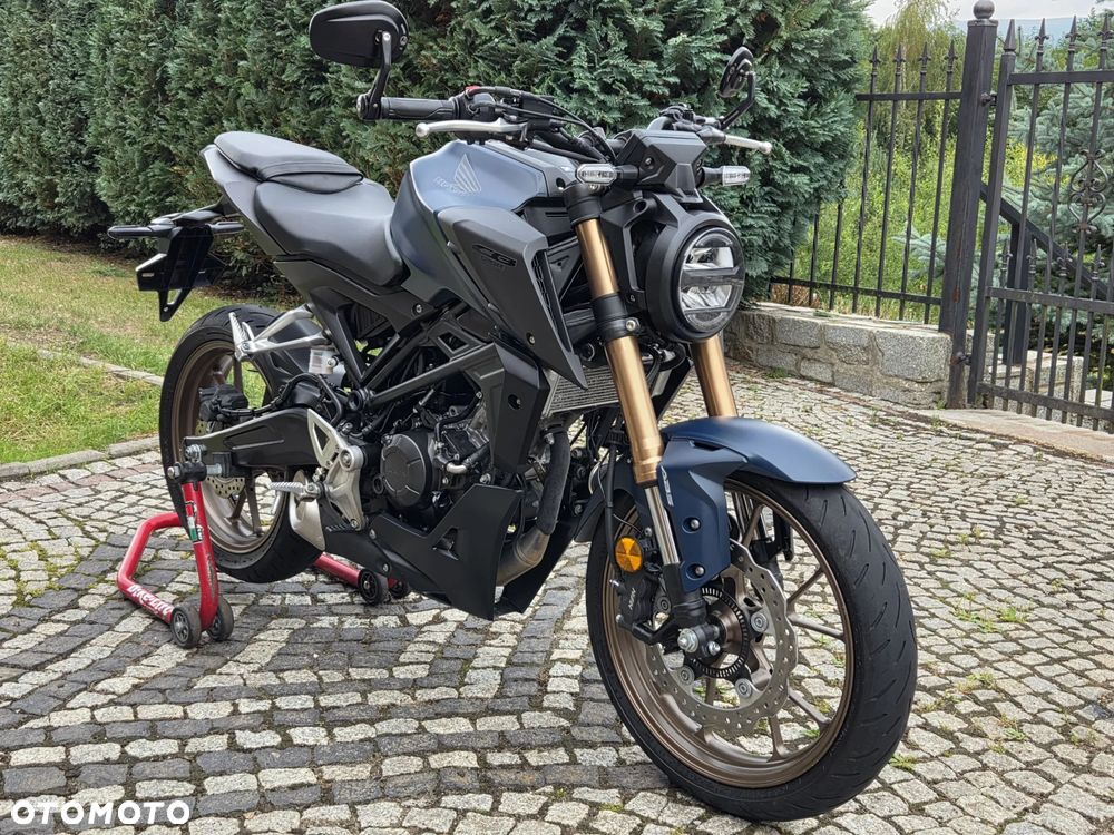 Honda CB - 2