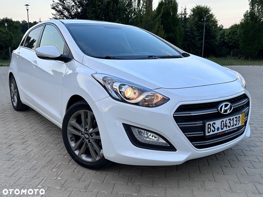 Hyundai i30 blue 1.6 GDI Passion - 11