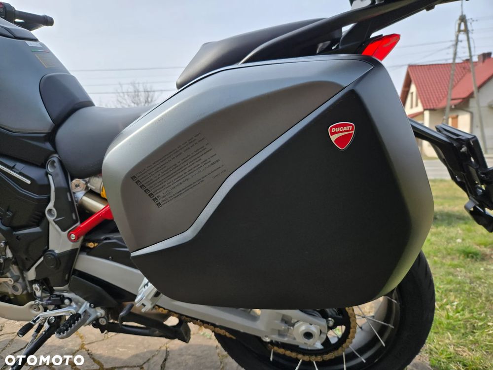 Ducati Multistrada - 10
