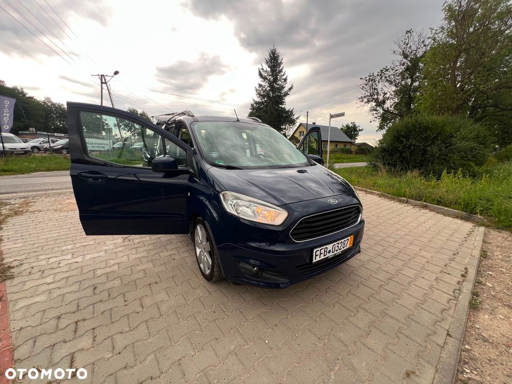 Ford Tourneo Courier - 11