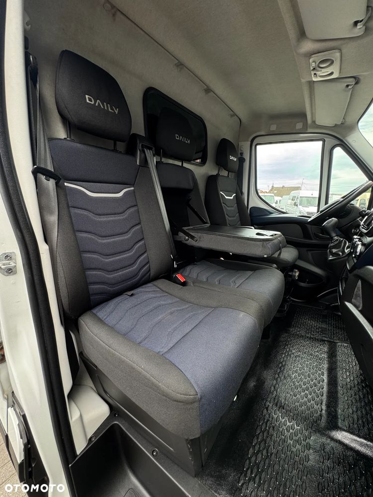 Iveco 35S18 - 18