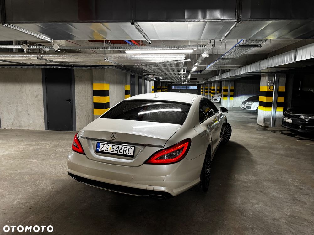 Mercedes-Benz CLS 350 CDI 4-Matic BlueEff - 15