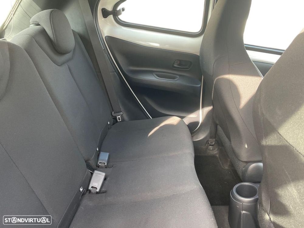 Toyota Aygo X 1.0 Play - 7