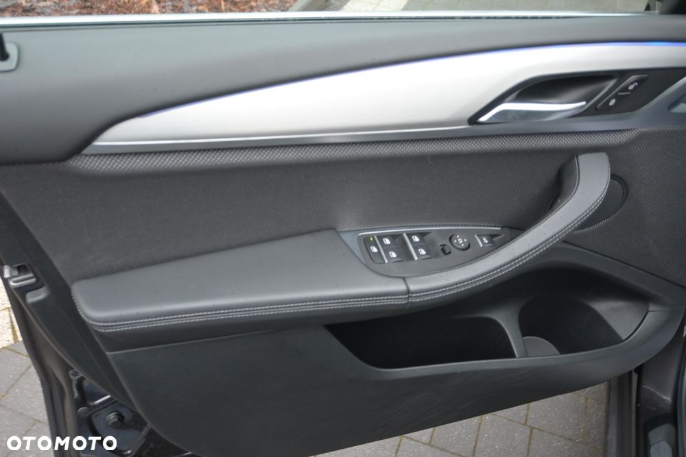 BMW X3 sDrive18d Business Edition sport - 27