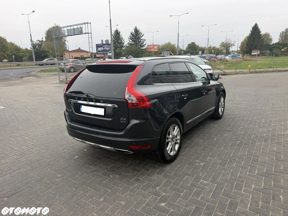 Volvo XC 60 D4 AWD Summum - 4