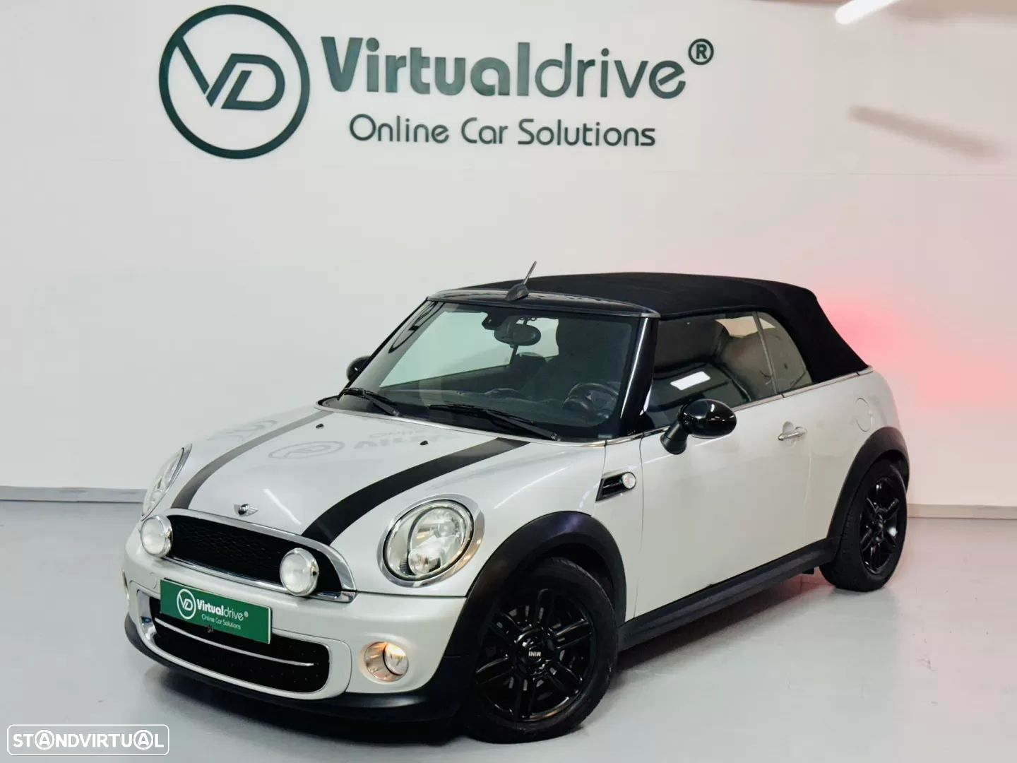 MINI Cabrio Cooper D - 23