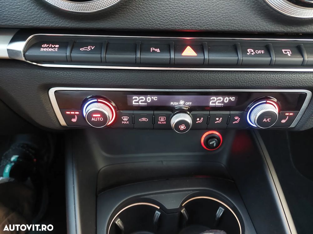 Audi A3 1.4 TFSI ack S line Sportpaket - 12