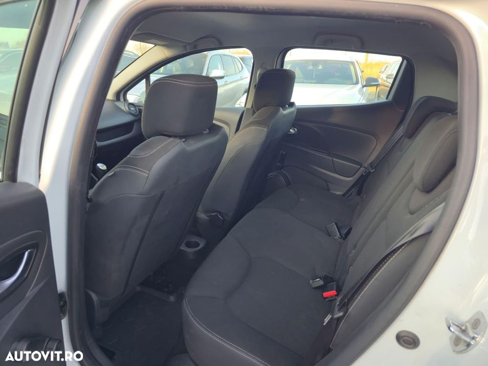 Renault Clio - 6