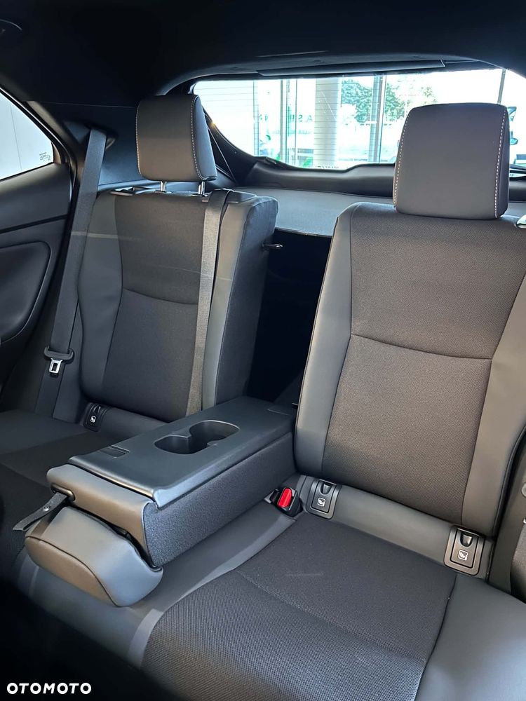 Toyota Yaris Cross Hybrid 1.5 Executive - 37