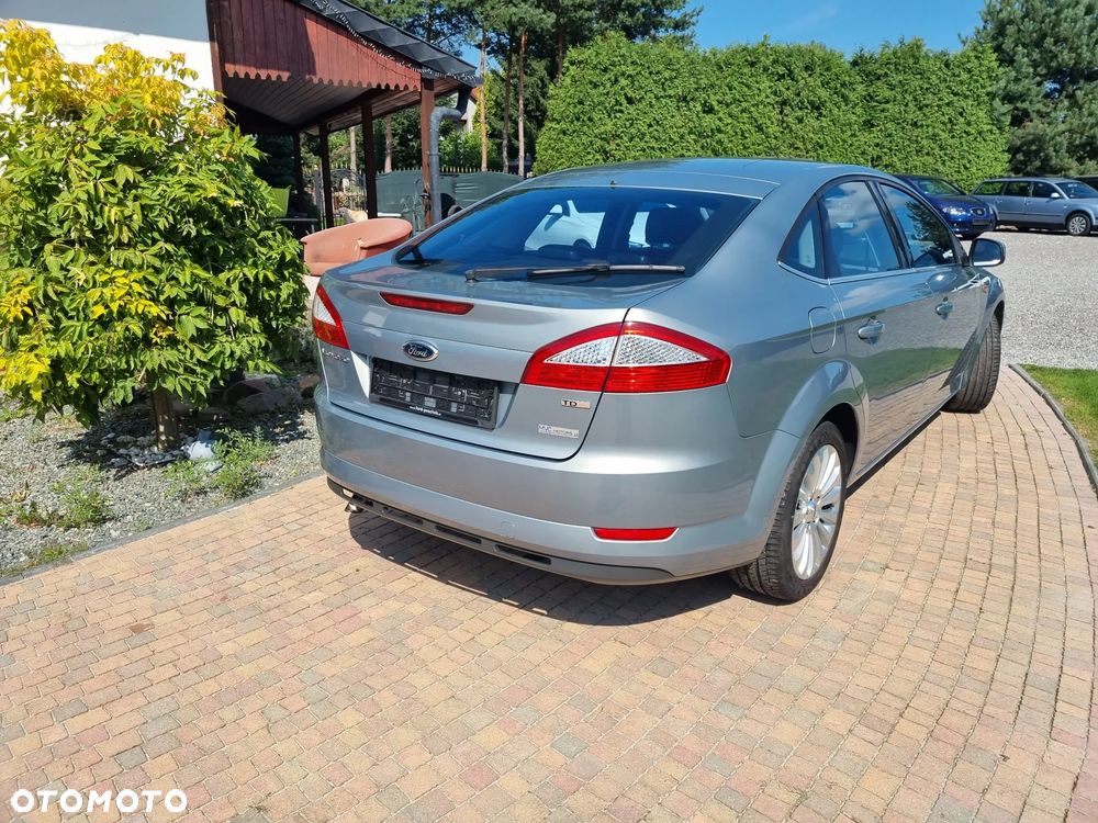 Ford Mondeo - 8