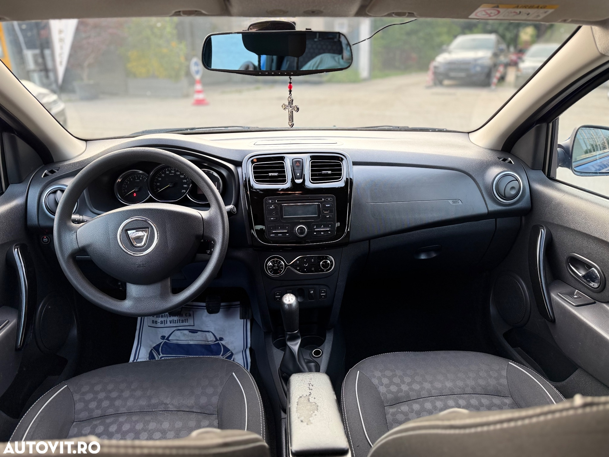 Dacia Logan - 4
