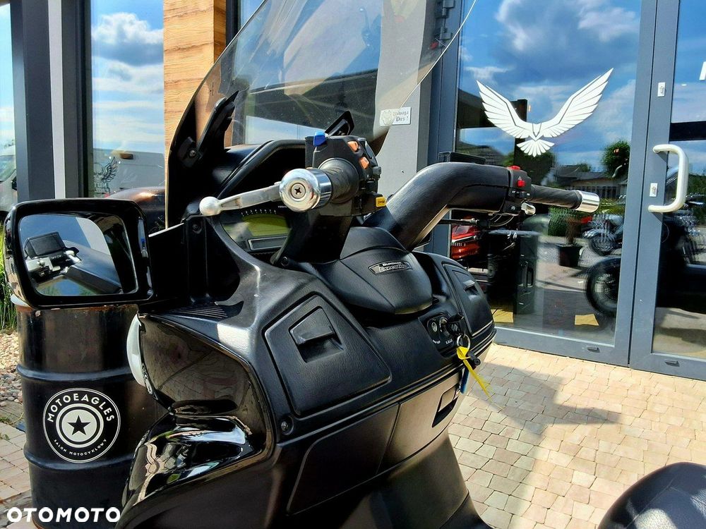 Suzuki Burgman - 4