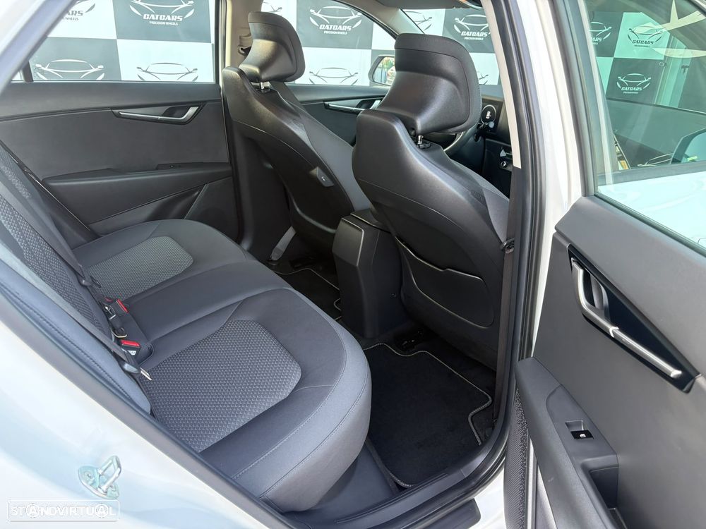 Kia e-Niro 64kWh - 13