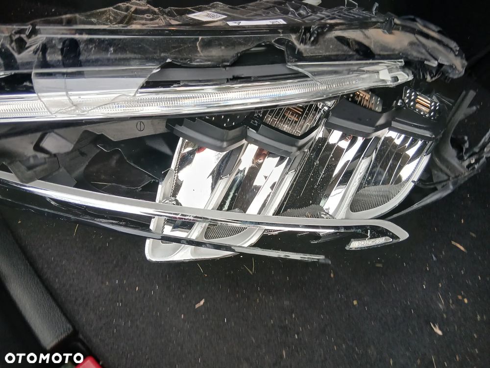 Mercedes-Benz Klasa A 180 d Progressive 8G-DCT - 16