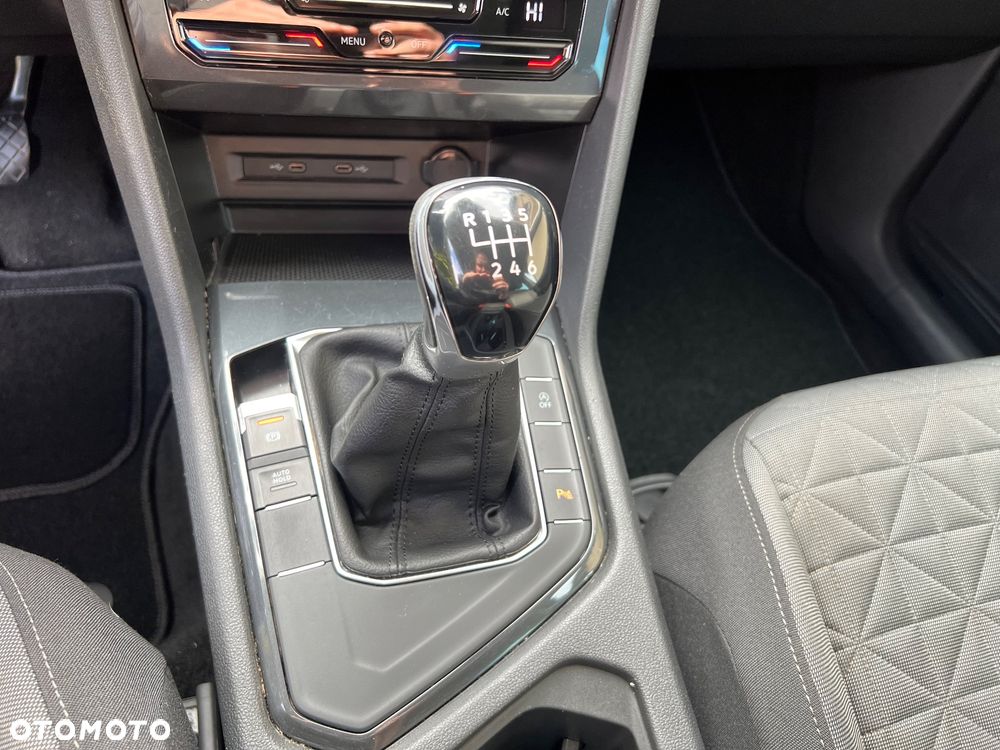 Volkswagen Tiguan 2.0 TDI SCR Life - 23