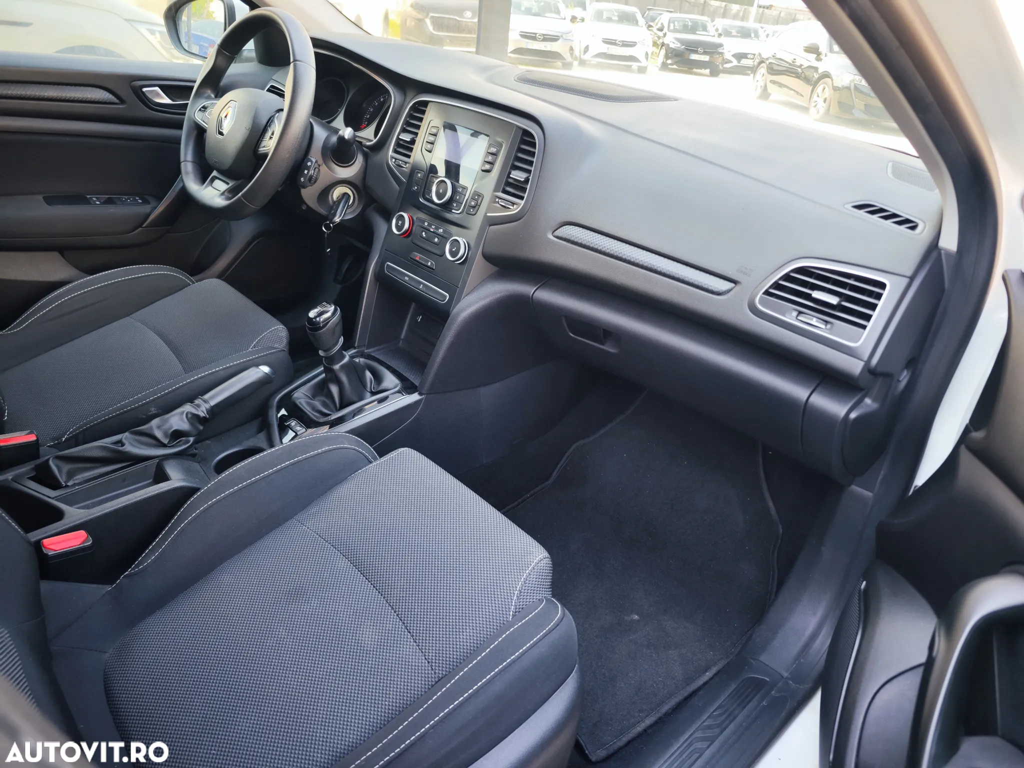 Renault Megane - 11