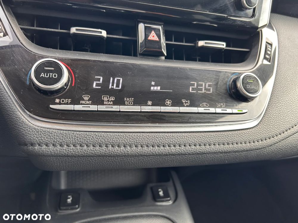 Toyota Corolla 1.6 Prestige - 26