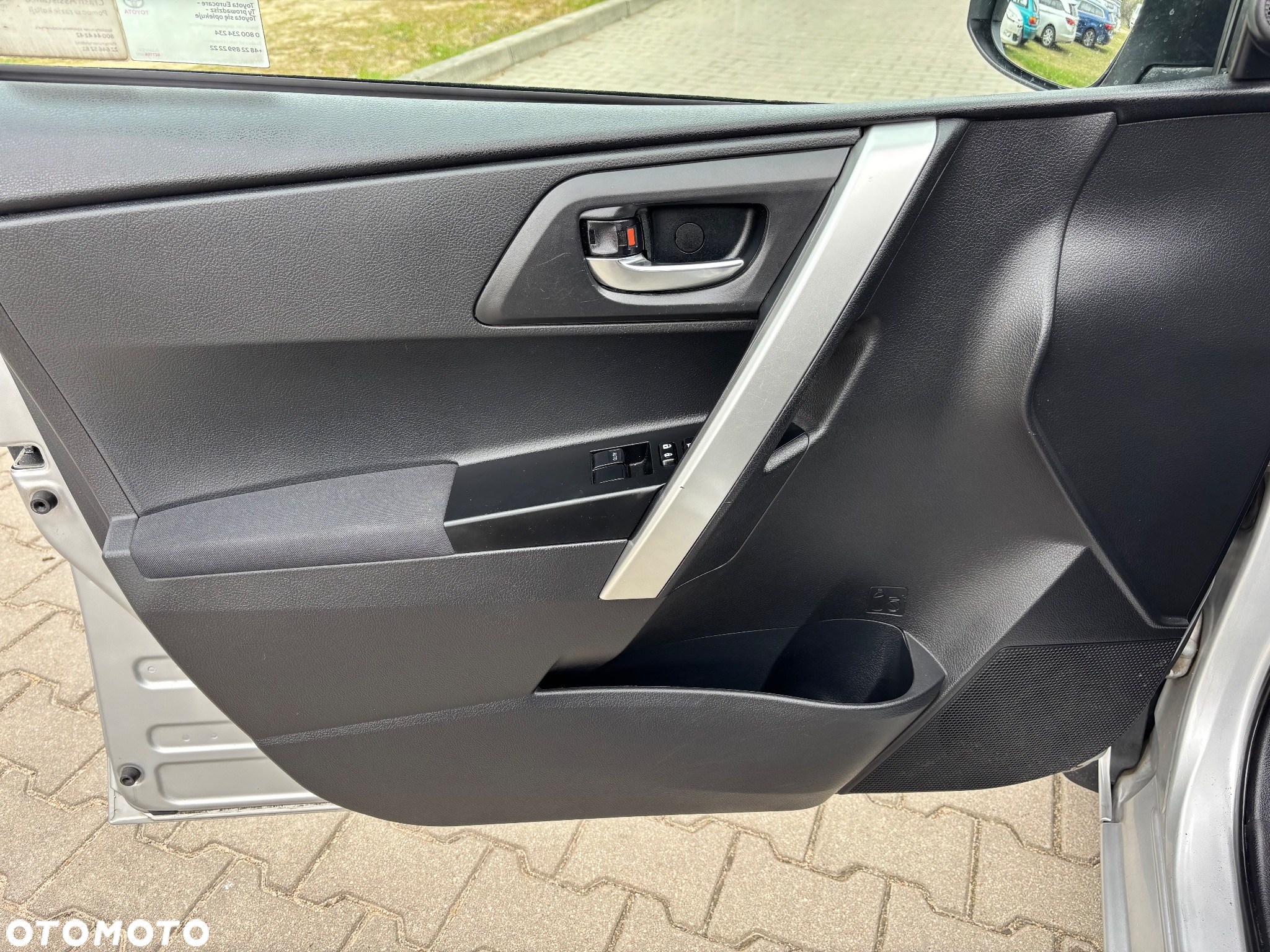Toyota Auris 1.6 Active - 17