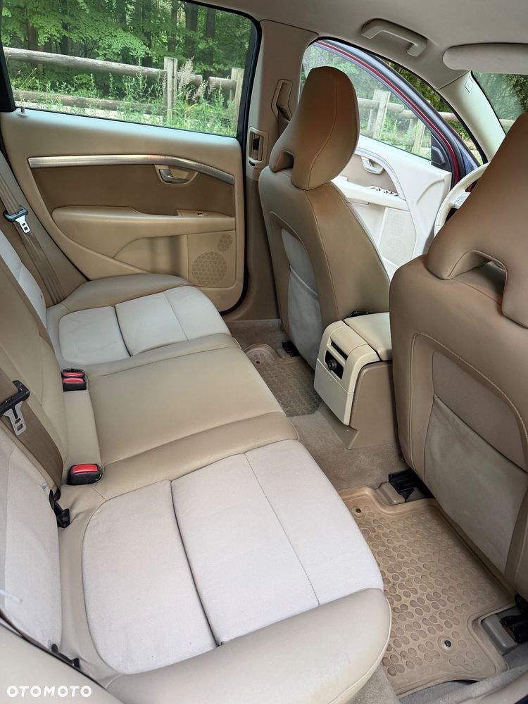 Volvo V70 2.0D Entry - 6