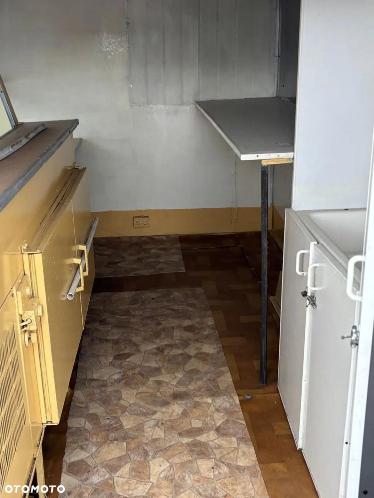 Inny Przyczepa gastronomiczna handlowa MROŻNIA  MIĘSO kebab grill kuchnia - 9
