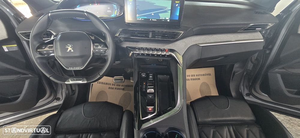 Peugeot 3008 1.6 Hybrid4 GT Pack e-EAT8 - 19