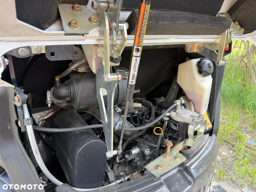 Bobcat E27z. Koparka Gąsienicowa 2,7 tony. 2024 rok. 870 mtg. Maszyna nie różni się od nowej z salonu!! Skarpówka Hydrauliczna! Pochodzi ze szkółki roślinnej z Norwegii. Zero luzów. pracowała przy krzewach!! Aktualna DEKRA dokumentacja. Silnik Yanmar! Linie Hydr. Dodatkowe. Szybkozłącze Hydr. Szybka wolna jazda. Wersja Norweska. Długie ramię. OKAZJA. Zero wycieków. Sztywna maszyna! - 14