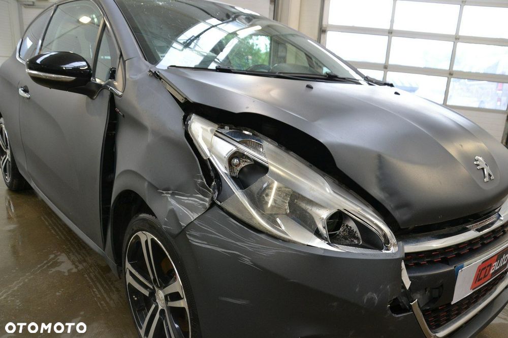 Peugeot 208 - 9