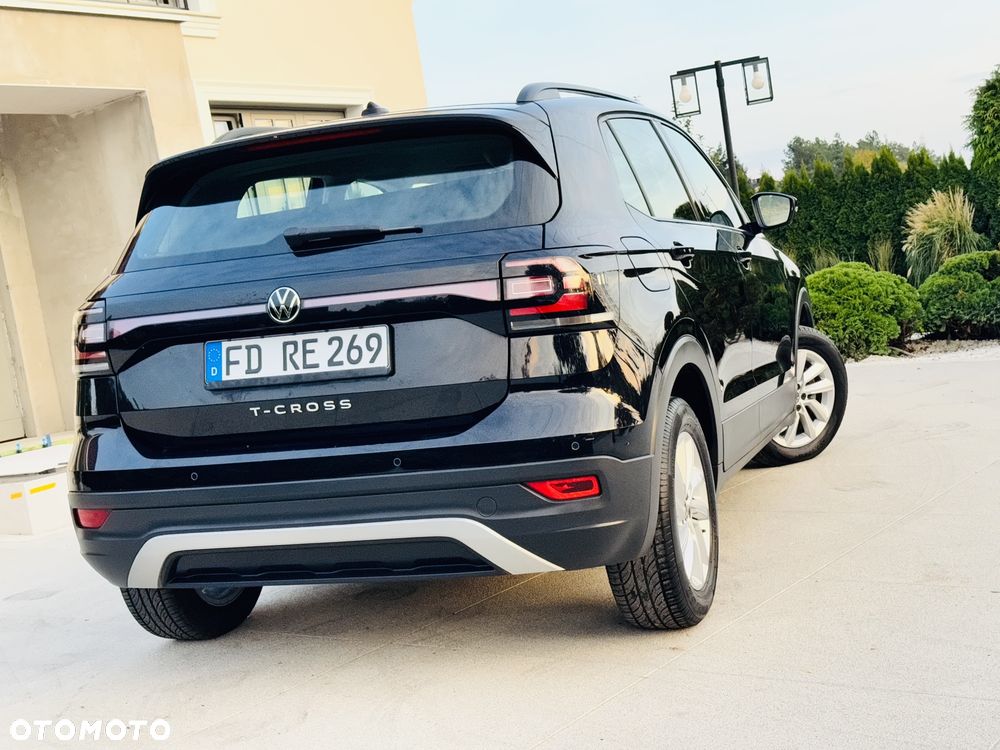 Volkswagen T-Cross 2023 photo 2