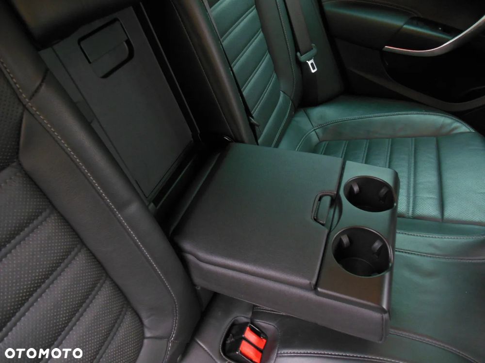 Opel Insignia 1.6 Turbo Cosmo - 11