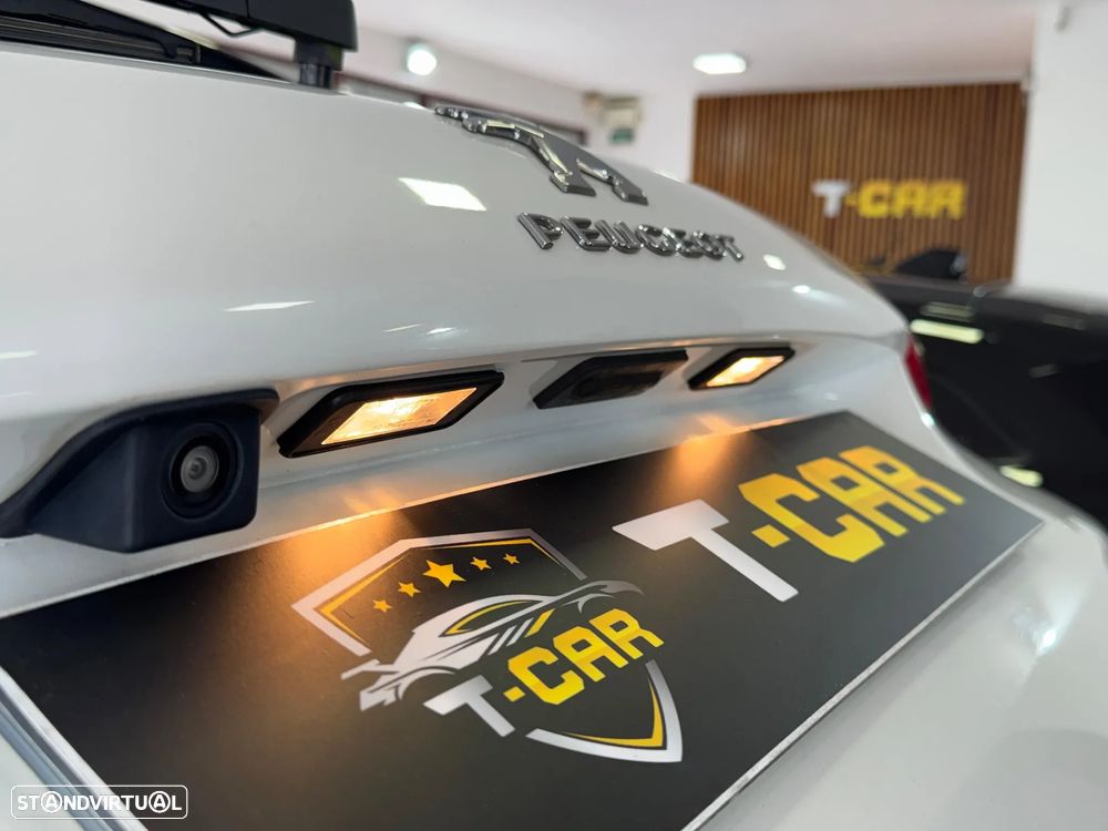 Peugeot 2008 PureTech 130 Stop&Start GT-Line Edition - 17