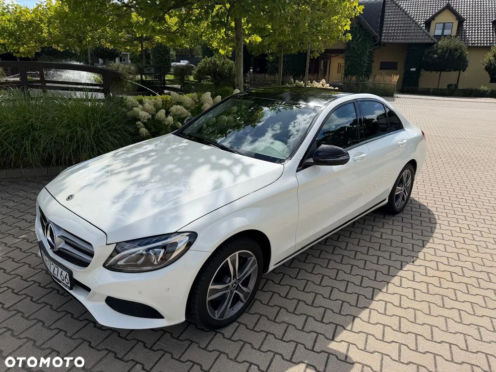 Mercedes-Benz Klasa C 200 7G-TRONIC Exclusive - 31